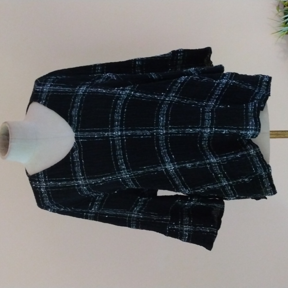 Habitat Size Lagenlook XL Black And White Top.